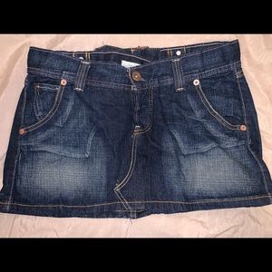 Women’s size 11 Levi’s Denim Jean Skirt
